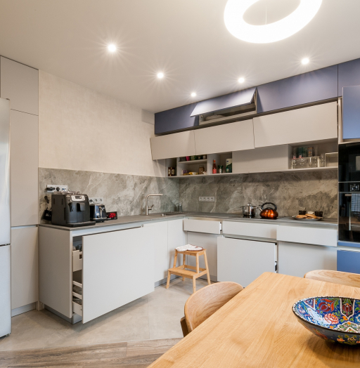 Белый кухонный гарнитур-Бело-синяя кухня «Модель 780»-фото5